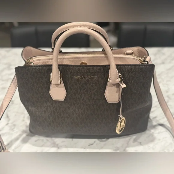 Michael Kors Camille Large LOGO And Leather Satchel - Picture 2 of 11